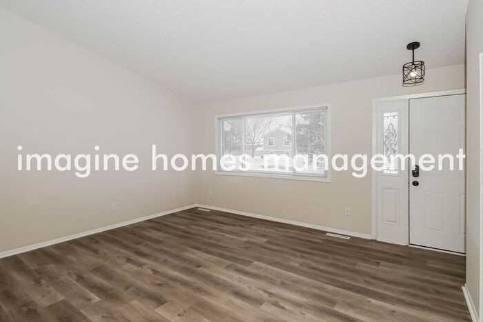 14918 Delft Ave W - Photo 4 of 18