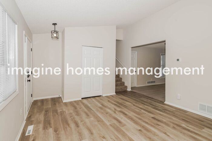 14918 Delft Ave W - Photo 5 of 18