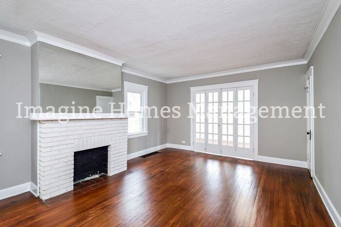 2176 Glenbury Ave #1 - Photo 4 of 17