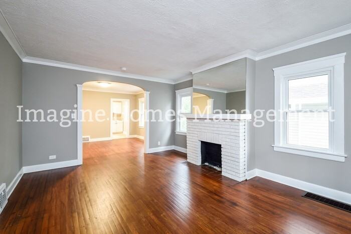 2176 Glenbury Ave #1 - Photo 5 of 17