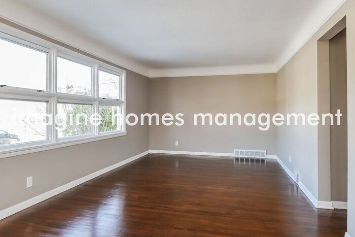 32740 Parkway Dr - Photo 5 of 17