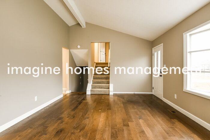 1208 Briardale Ct - Photo 3 of 19