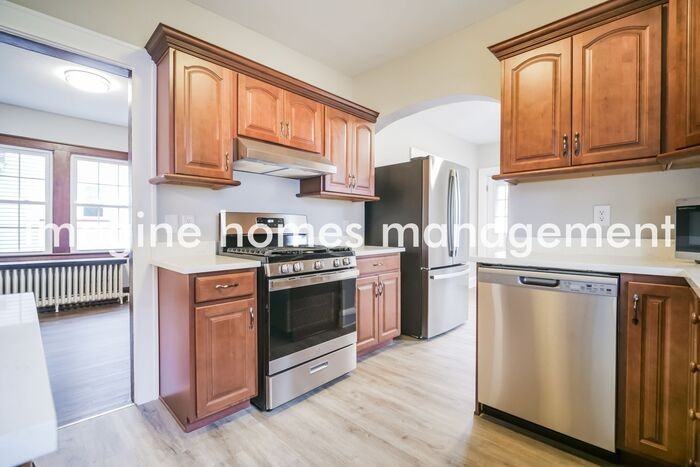 2100 Warren Rd - Photo 7 of 20