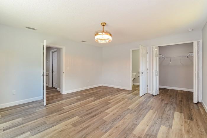 37420 New York Ave - Photo 2 of 14