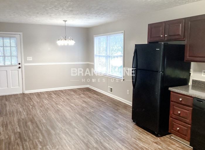 1481 Smokehouse Ln - Photo 7 of 30