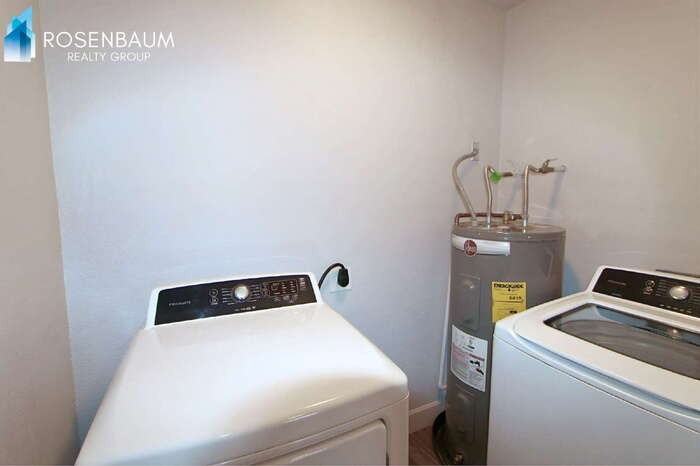 550 W 9th St #4 - Photo 4 of 9