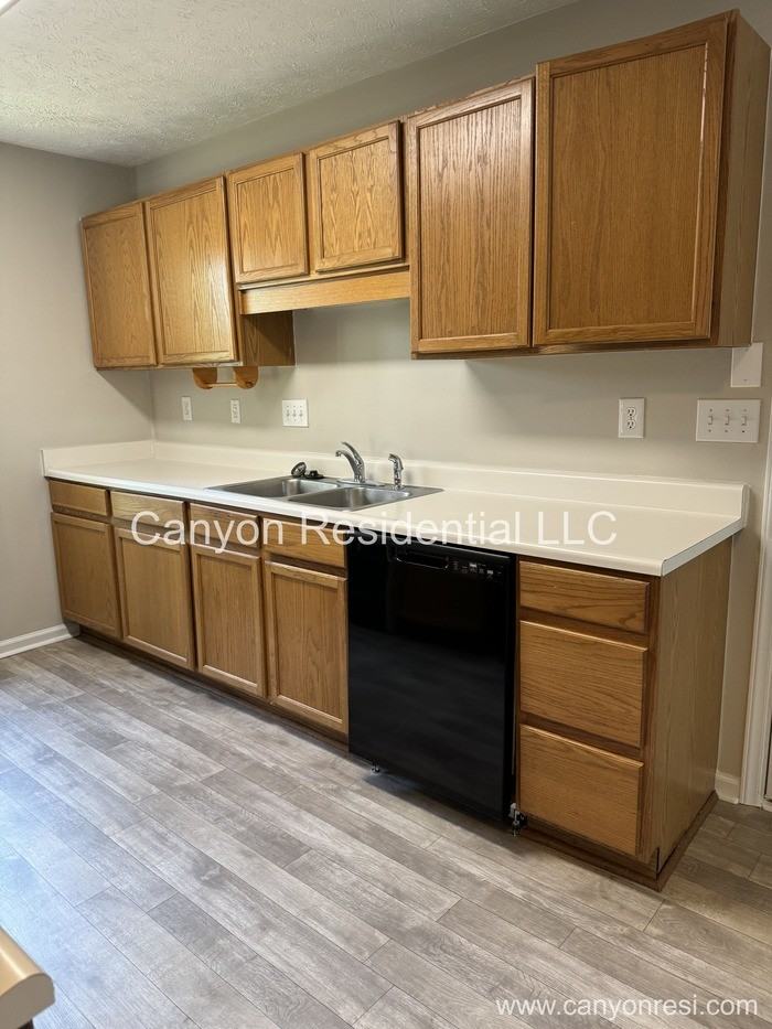 104 Cardinal Place Ct - Photo 2 of 11