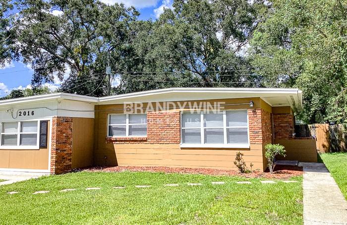 2016 E Crenshaw St - Photo 2 of 32