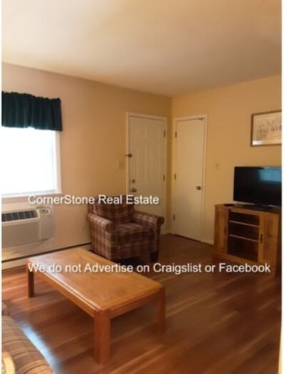 7612 Decatur Dr #B - Photo 3 of 10