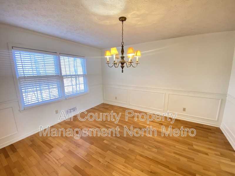 320 Six Branches Ct - Photo 4 of 22