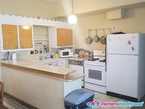 22692 Hayward Ave N - Photo 5 of 19