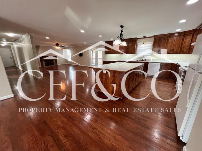 1272 Gossett Rd - Photo 6 of 33