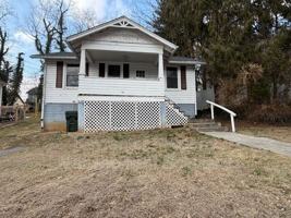 featured image of 330 Montgomery Ave