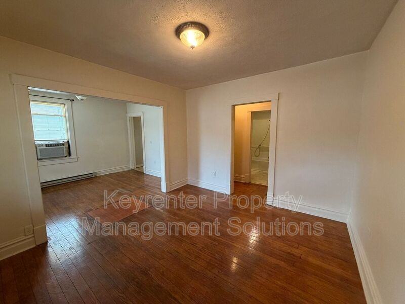 330 Montgomery Ave - Photo 4 of 25