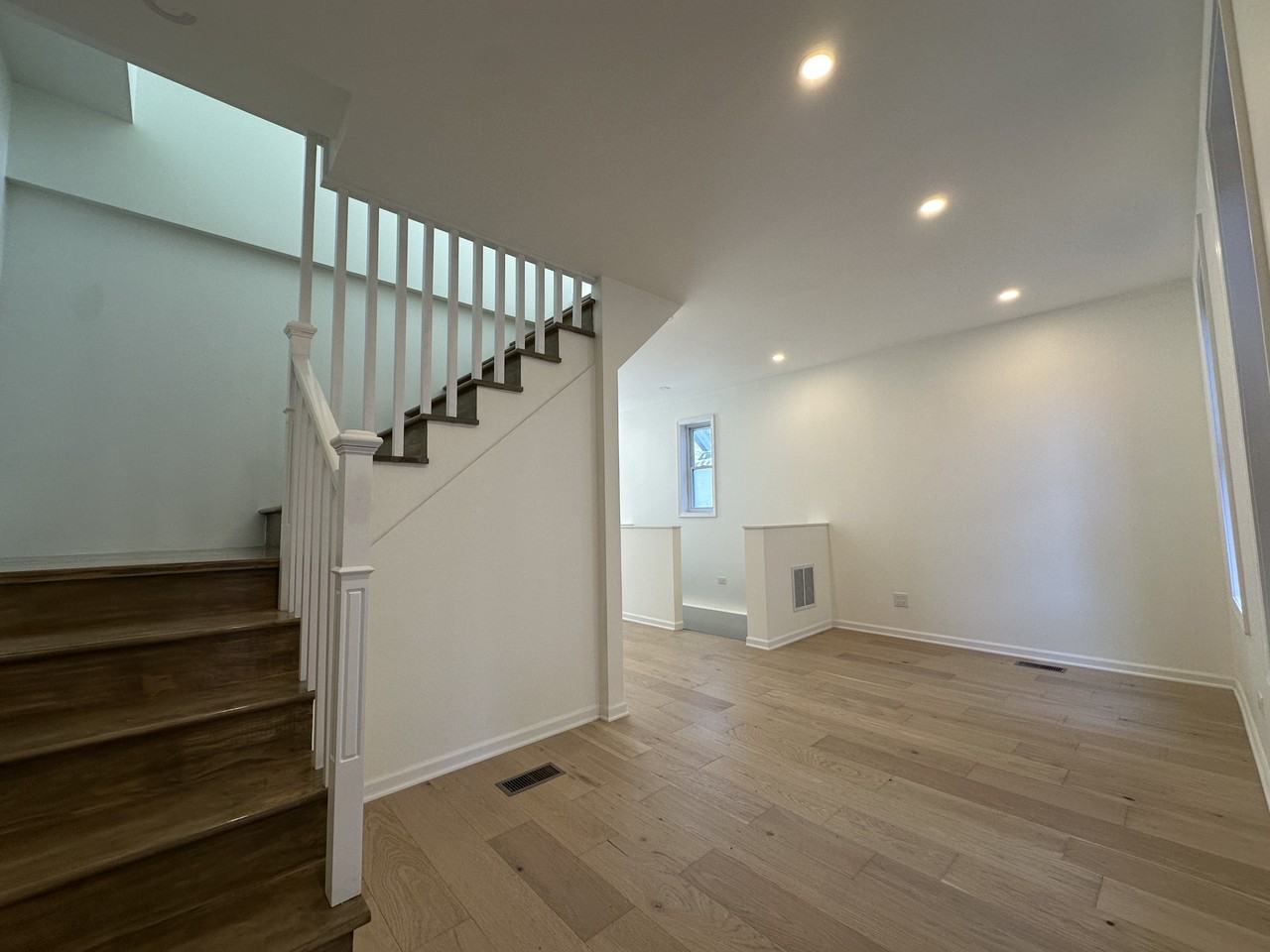 2037 N Damen Ave #CH - Photo 5 of 13