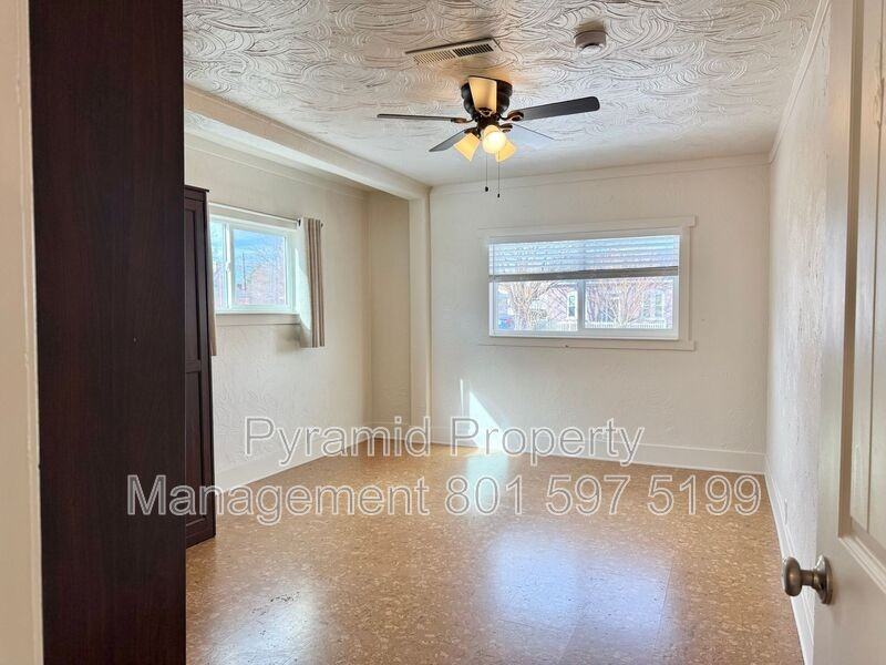 729-731 Ws #731 - Photo 7 of 10