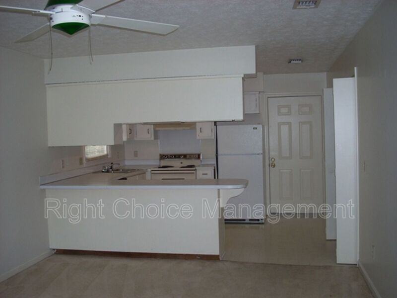 9 Montclair Ct #B - Photo 5 of 6