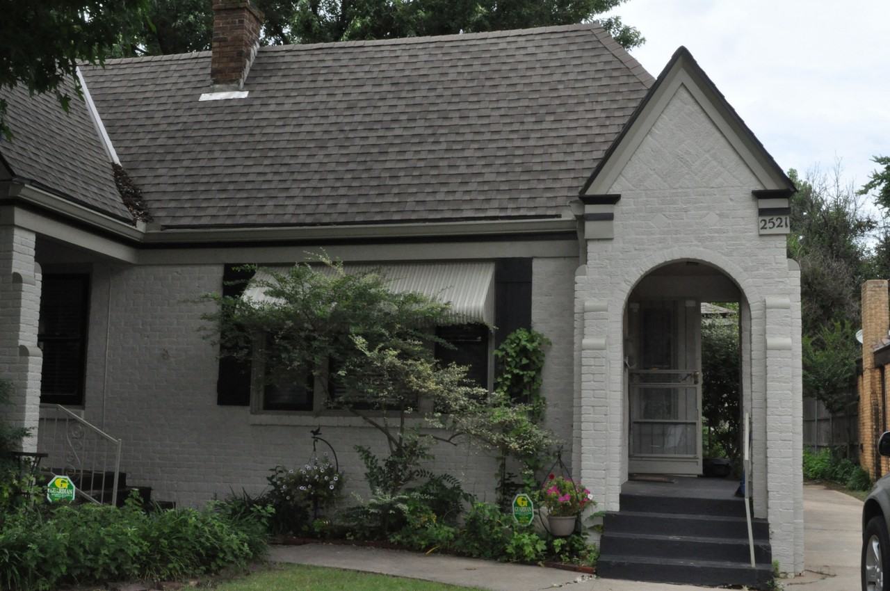 Nw 12th Pl #1 - Photo 2 of 17