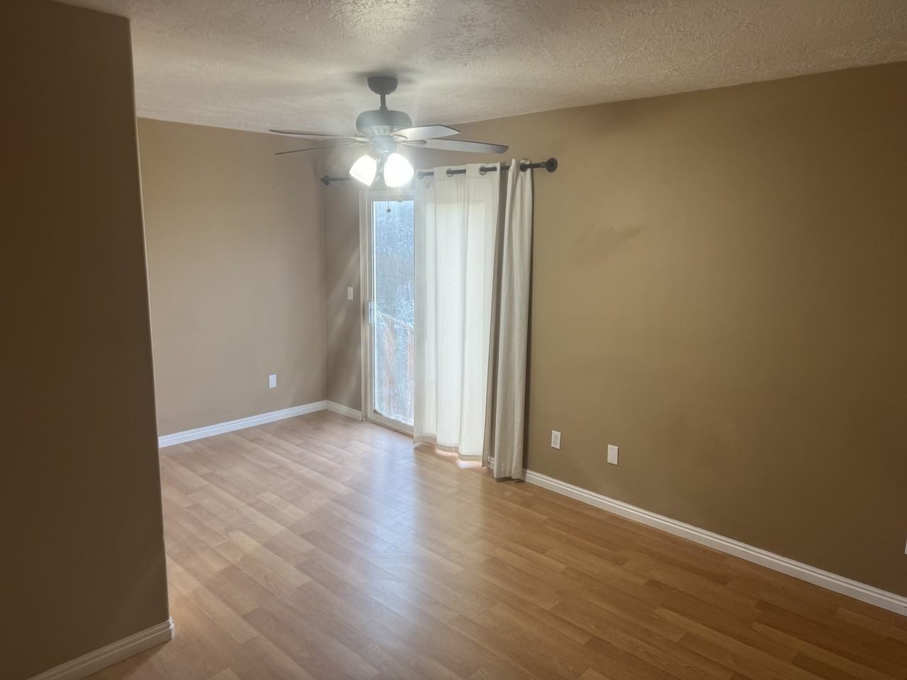 733 N Aly - Photo 2 of 10