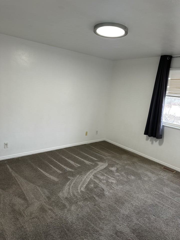 733 N Aly - Photo 3 of 10