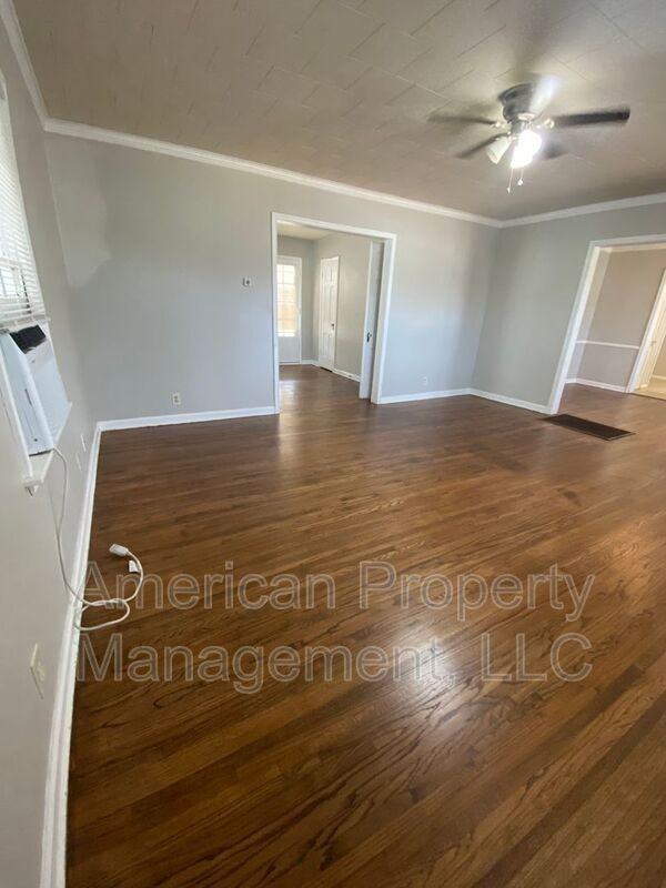 2808 E 1st Pl - Photo 2 of 20