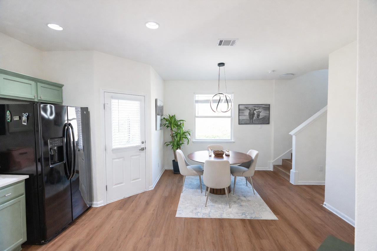 5913 Red Bud Ridge Ln - Photo 5 of 20