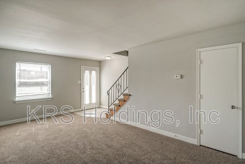 5226 Goolsby Ct - Photo 4 of 5