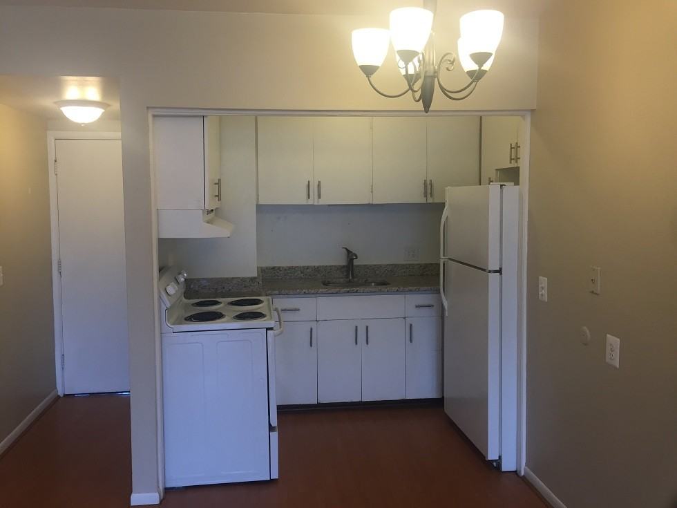 417 6th St #A - Photo 6 of 14