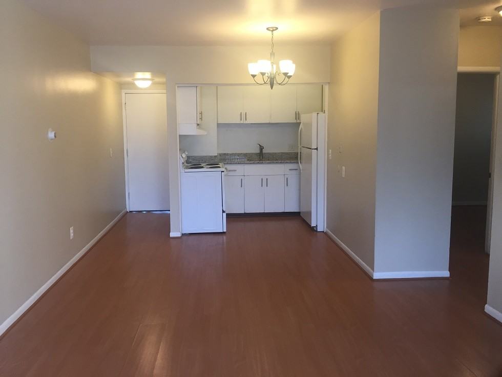 417 6th St #A - Photo 7 of 14