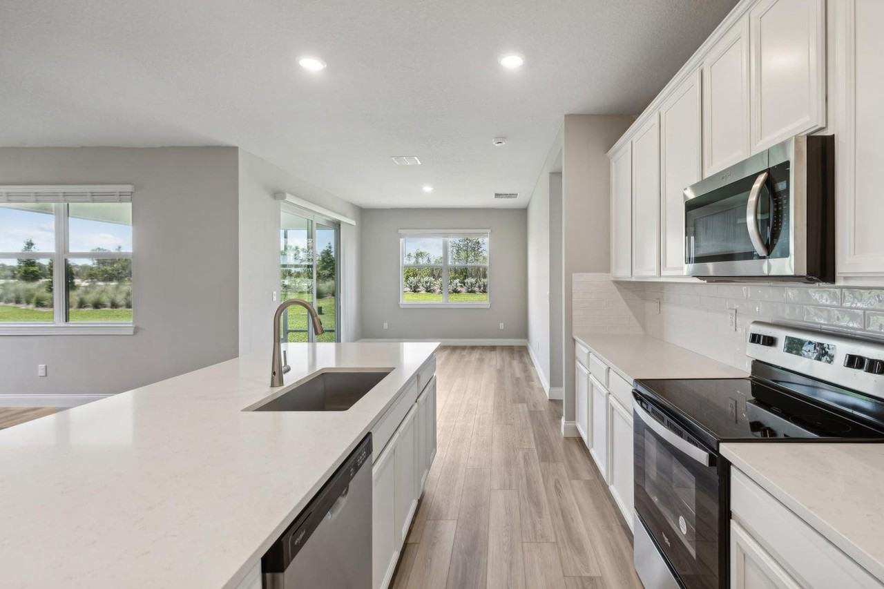 6632 Nw Cloverdale Ave #NA - Photo 7 of 15