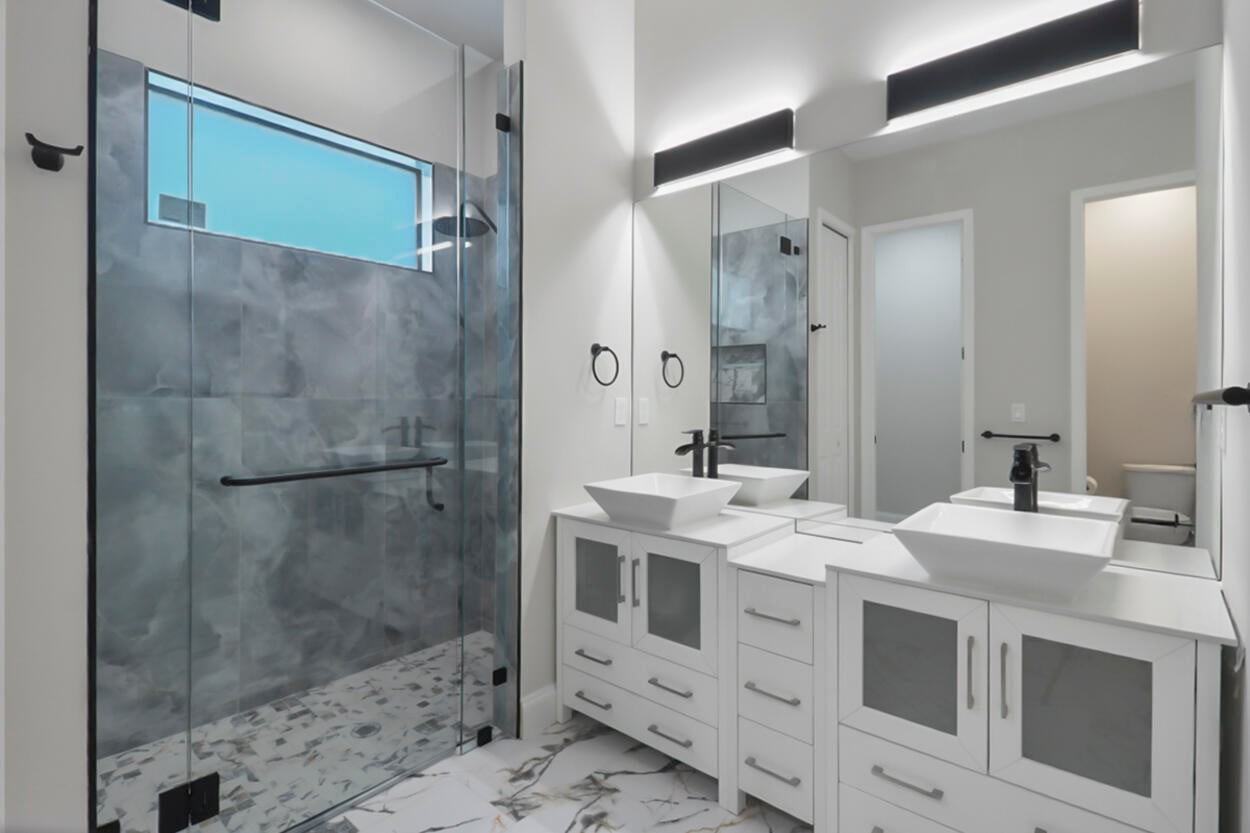 850 Sw Abingdon Ave #NA - Photo 5 of 15