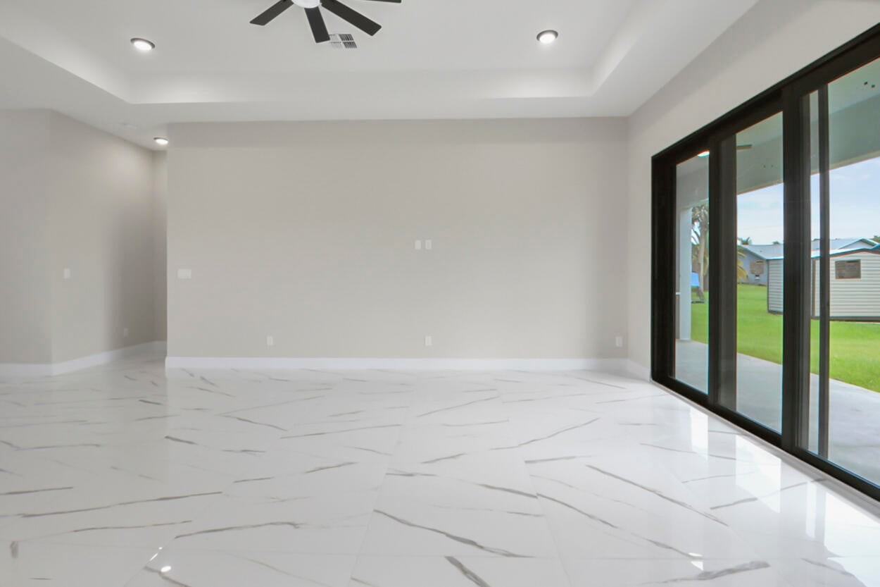 850 Sw Abingdon Ave #NA - Photo 7 of 15