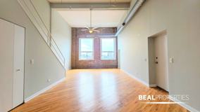 2320 N Damen Ave #4C - Photo 1 of 1