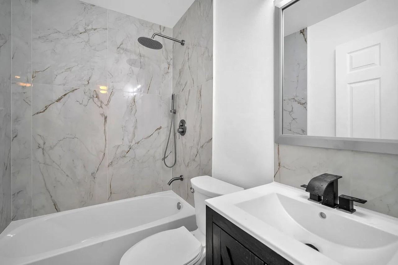 719 Sw 10th St #NA - Photo 6 of 10