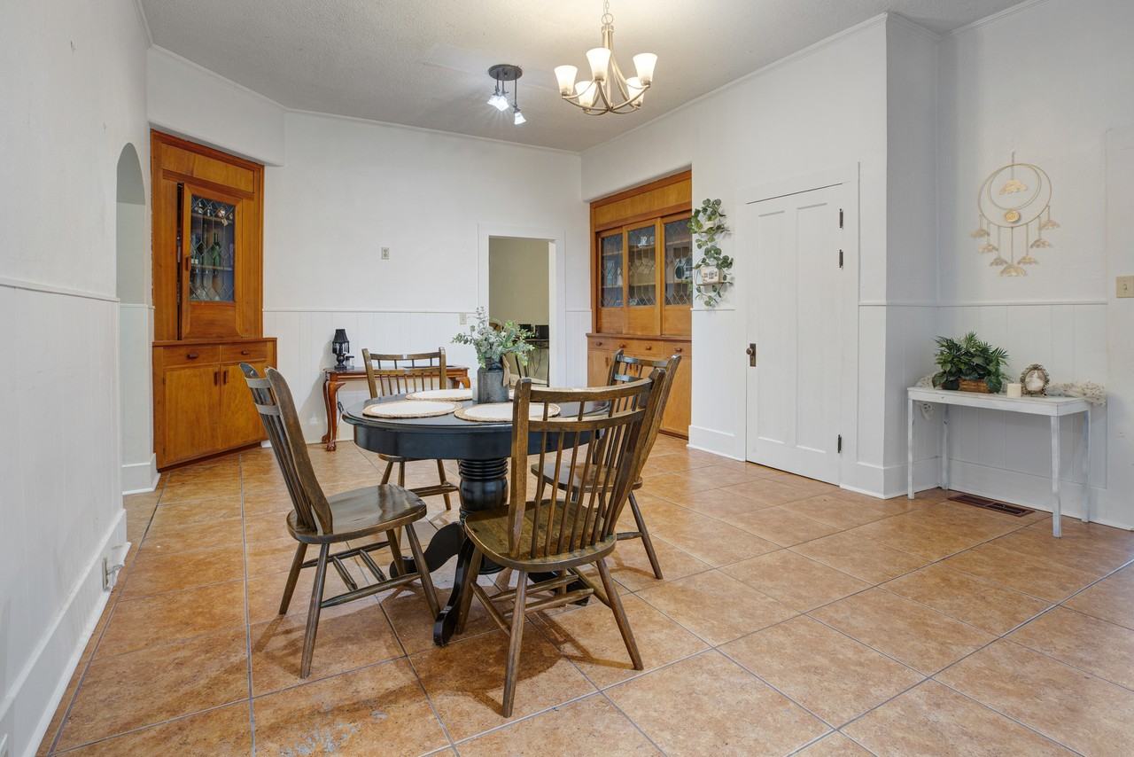 427 N Sterling St #NA - Photo 3 of 16