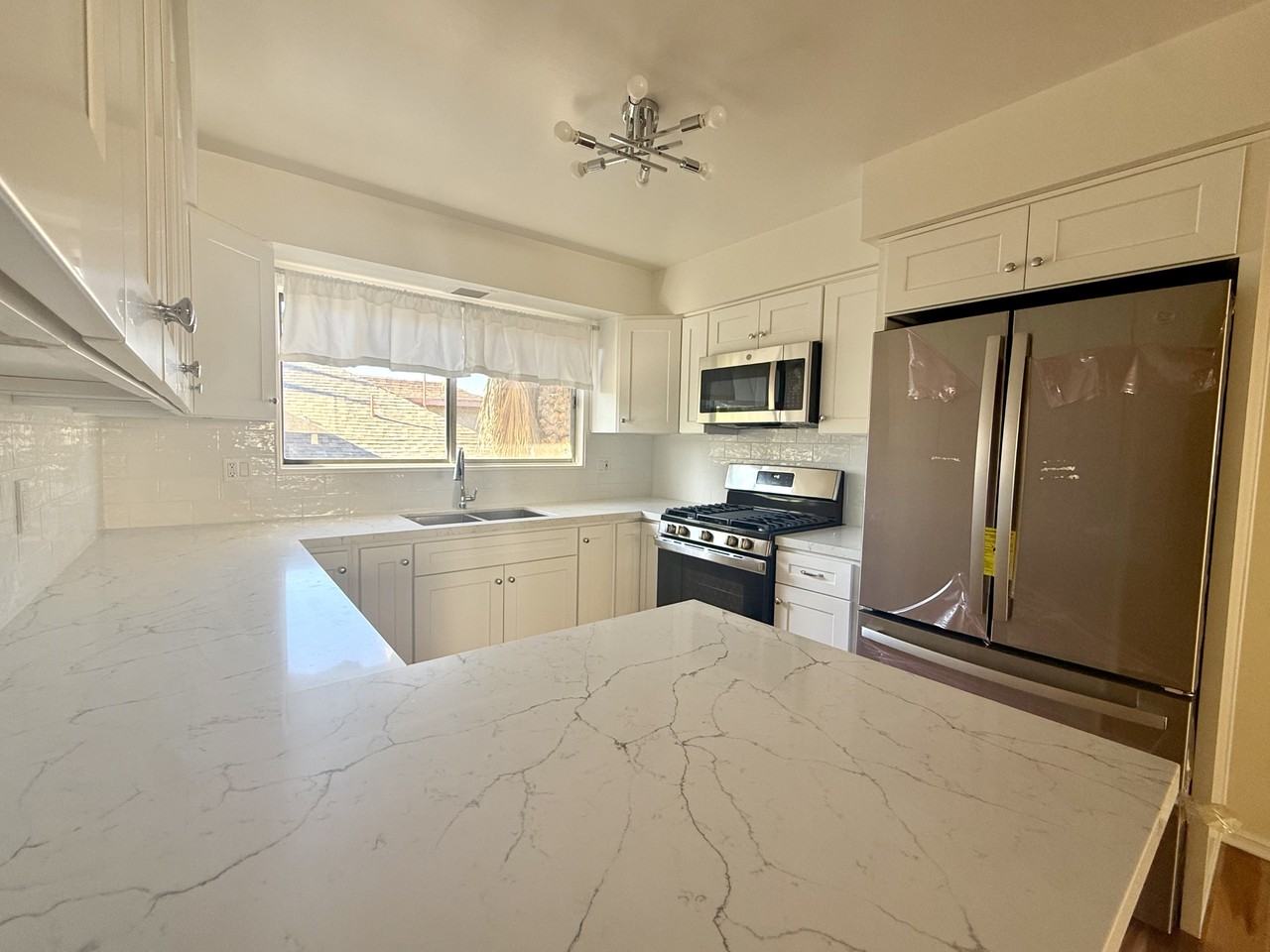 715 Salem St #4 - Photo 5 of 13