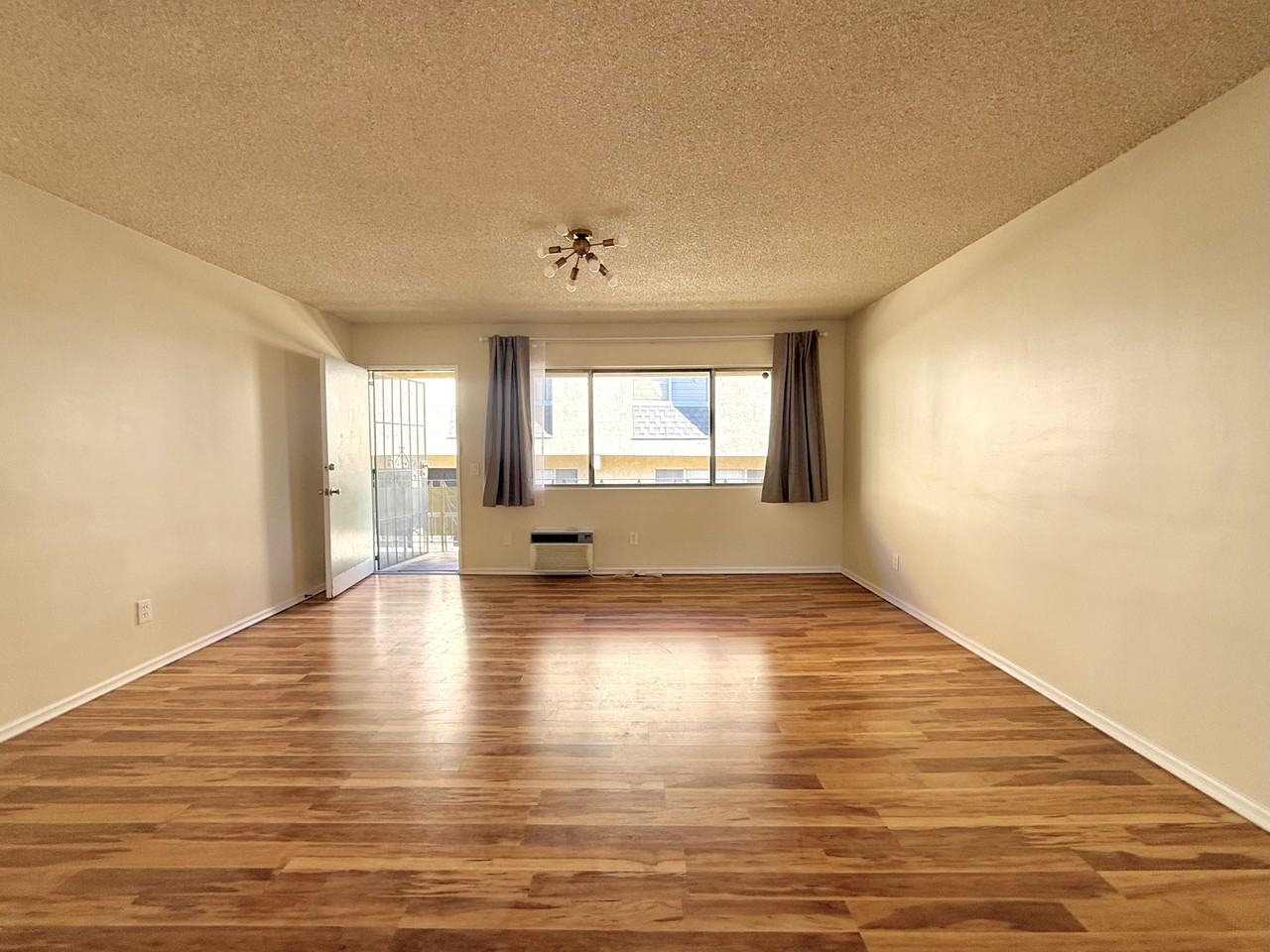 715 Salem St #4 - Photo 6 of 13