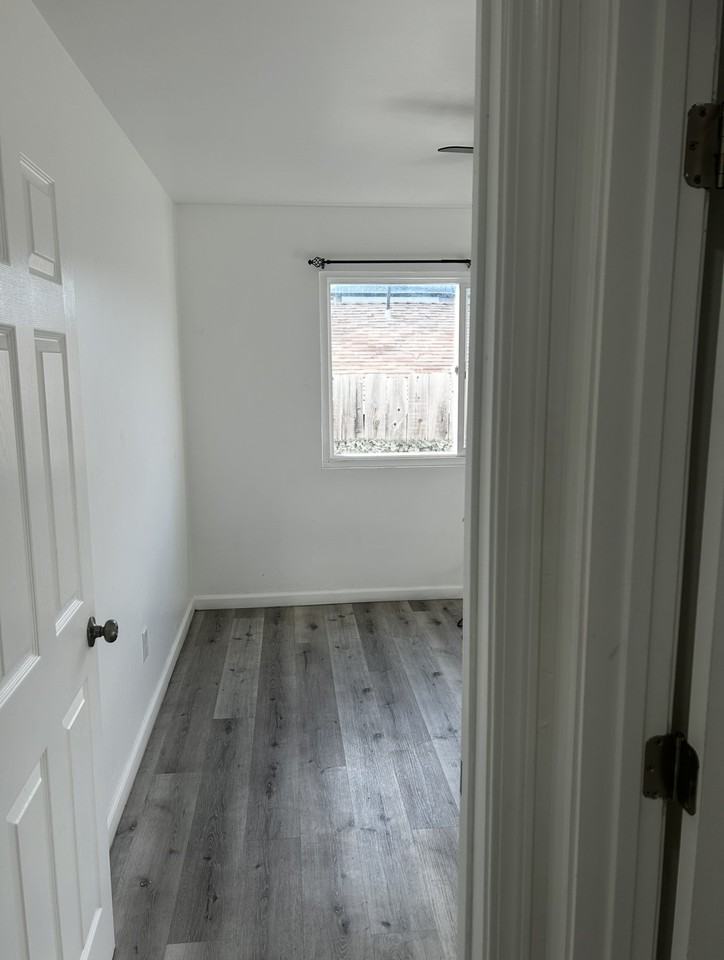 4085 49th St #2 - Photo 5 of 11