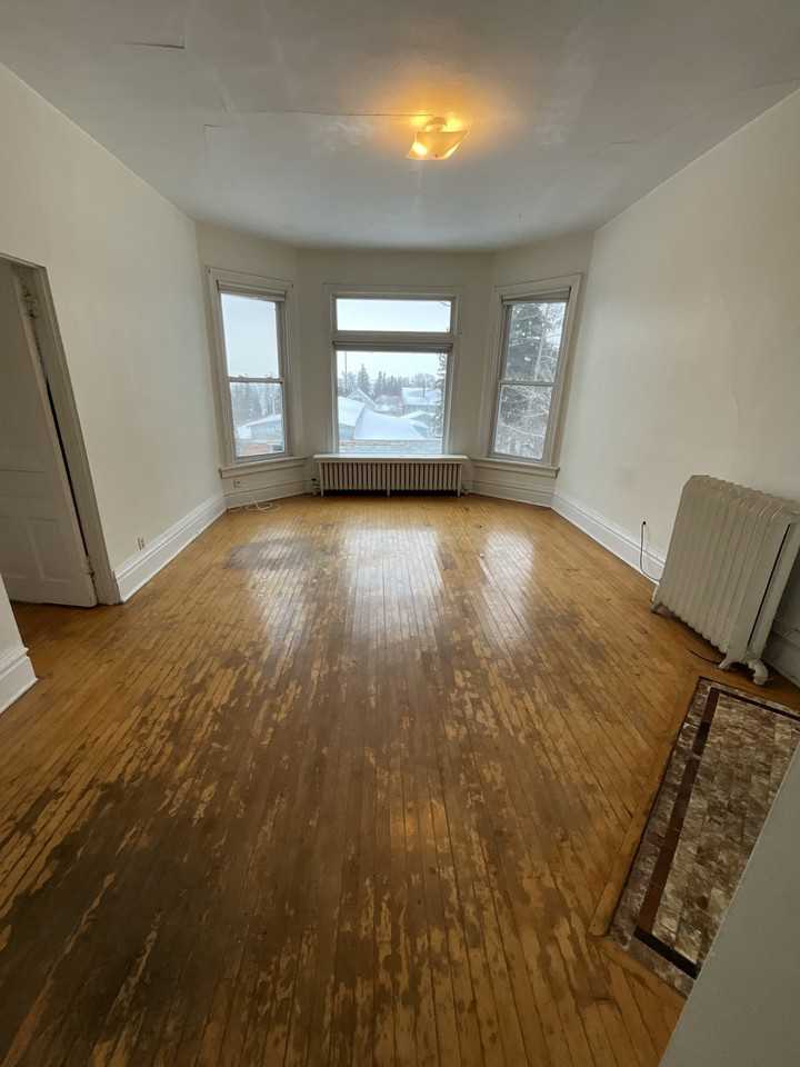 601 N 47th Ave E #6 - Photo 2 of 8