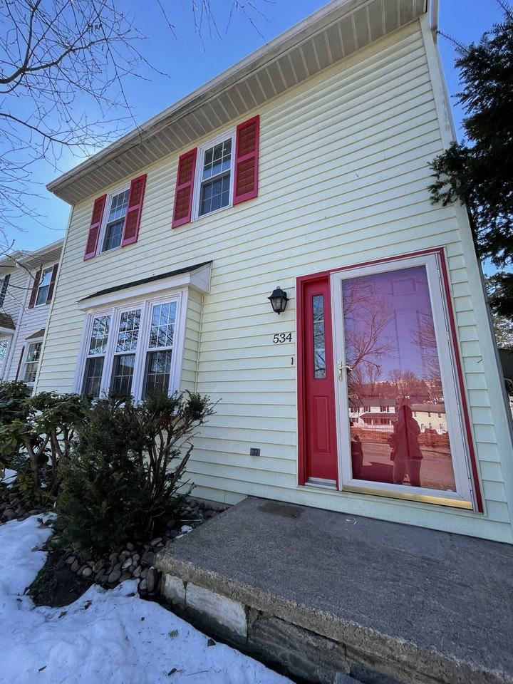 534 Nicholas Ave #NA - Photo 3 of 22