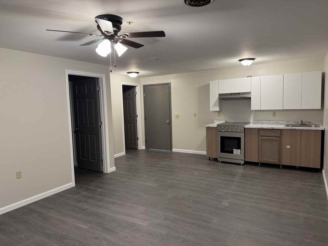 355 S Main St #B9 - Photo 3 of 17