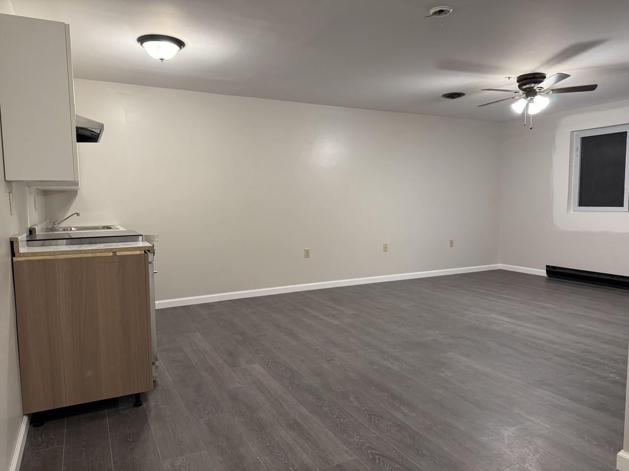 355 S Main St #B9 - Photo 5 of 17