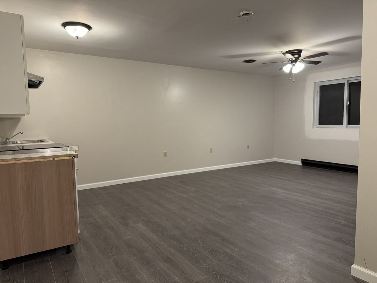 355 S Main St #B9 - Photo 6 of 17