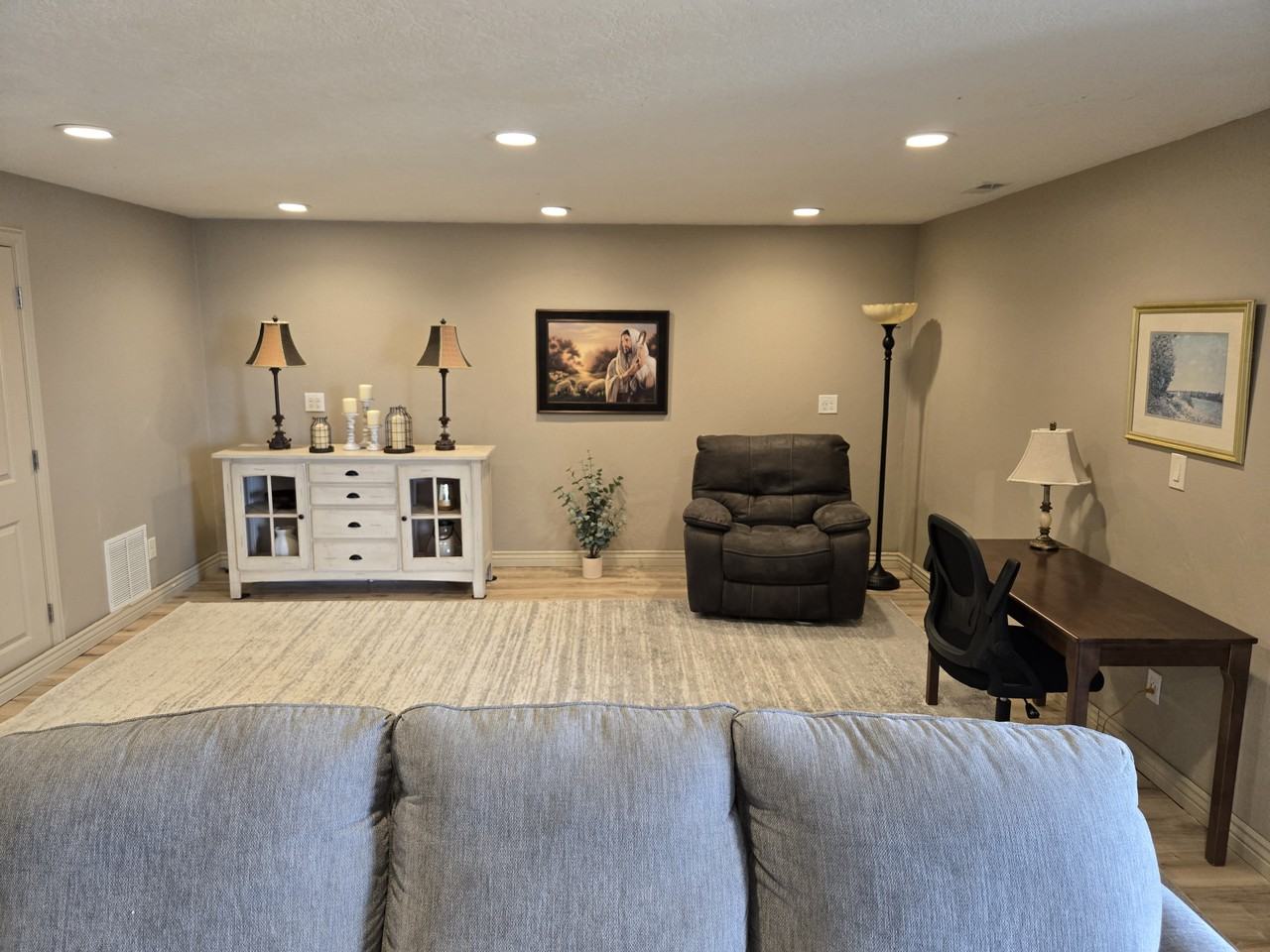 299 E Nechatel Dr - Photo 3 of 12