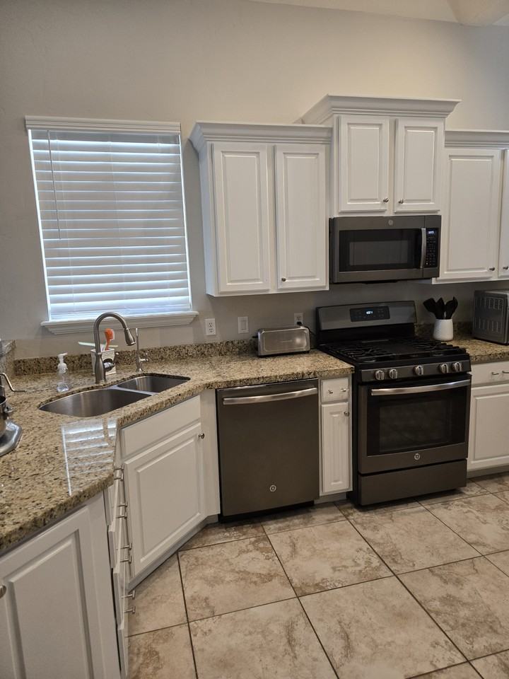 299 E Nechatel Dr - Photo 6 of 12