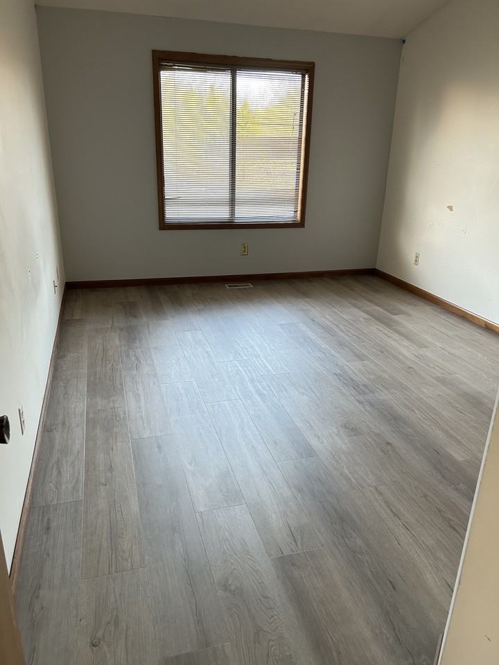 4548 Whisperwood Ct Se #37 - Photo 6 of 11