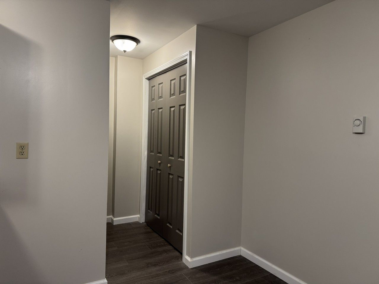 355 S Main St #B3 - Photo 6 of 9