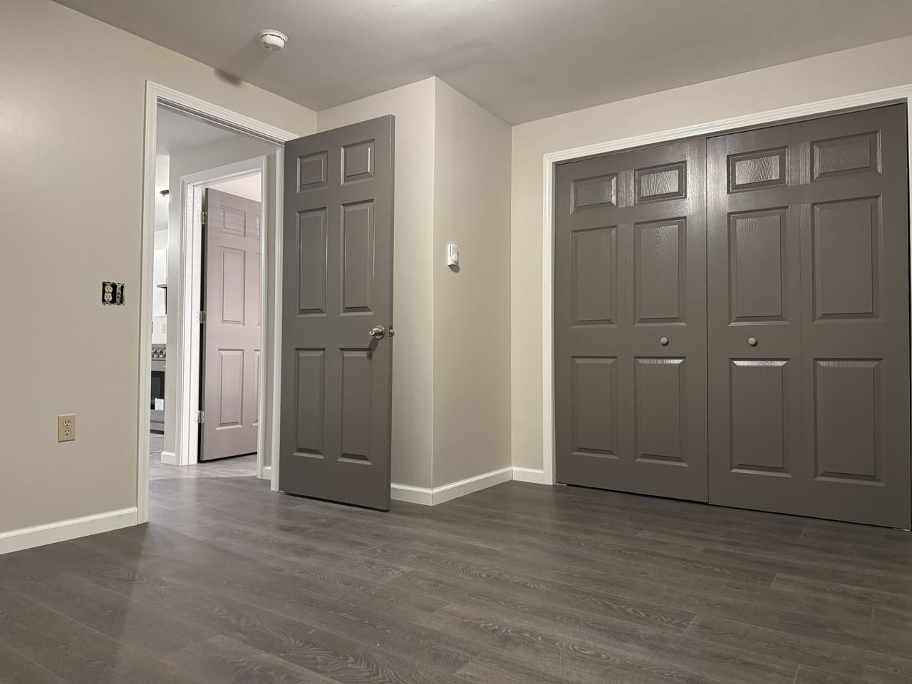 355 S Main St #B2 - Photo 5 of 9