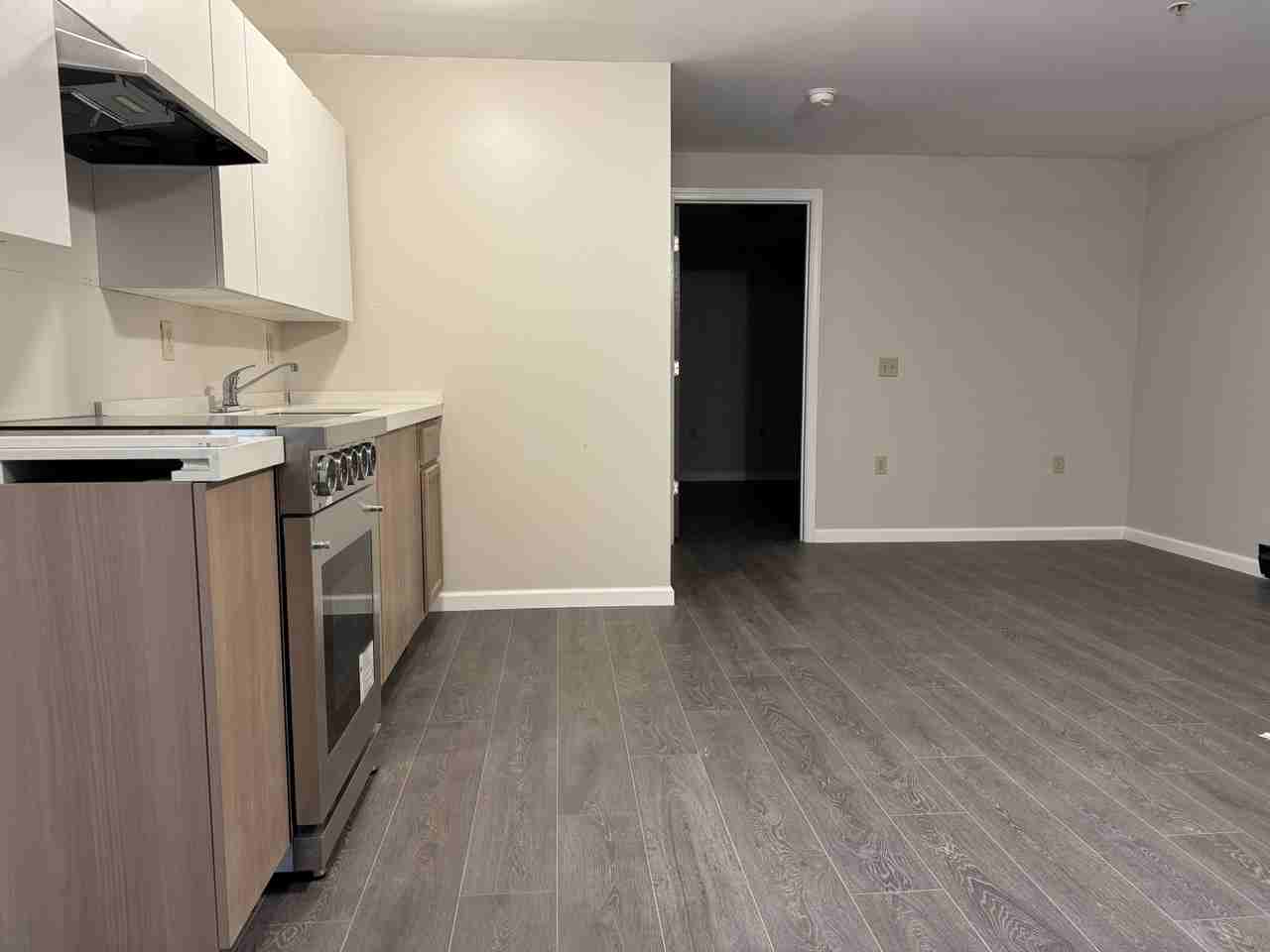355 S Main St #B1 - Photo 4 of 9
