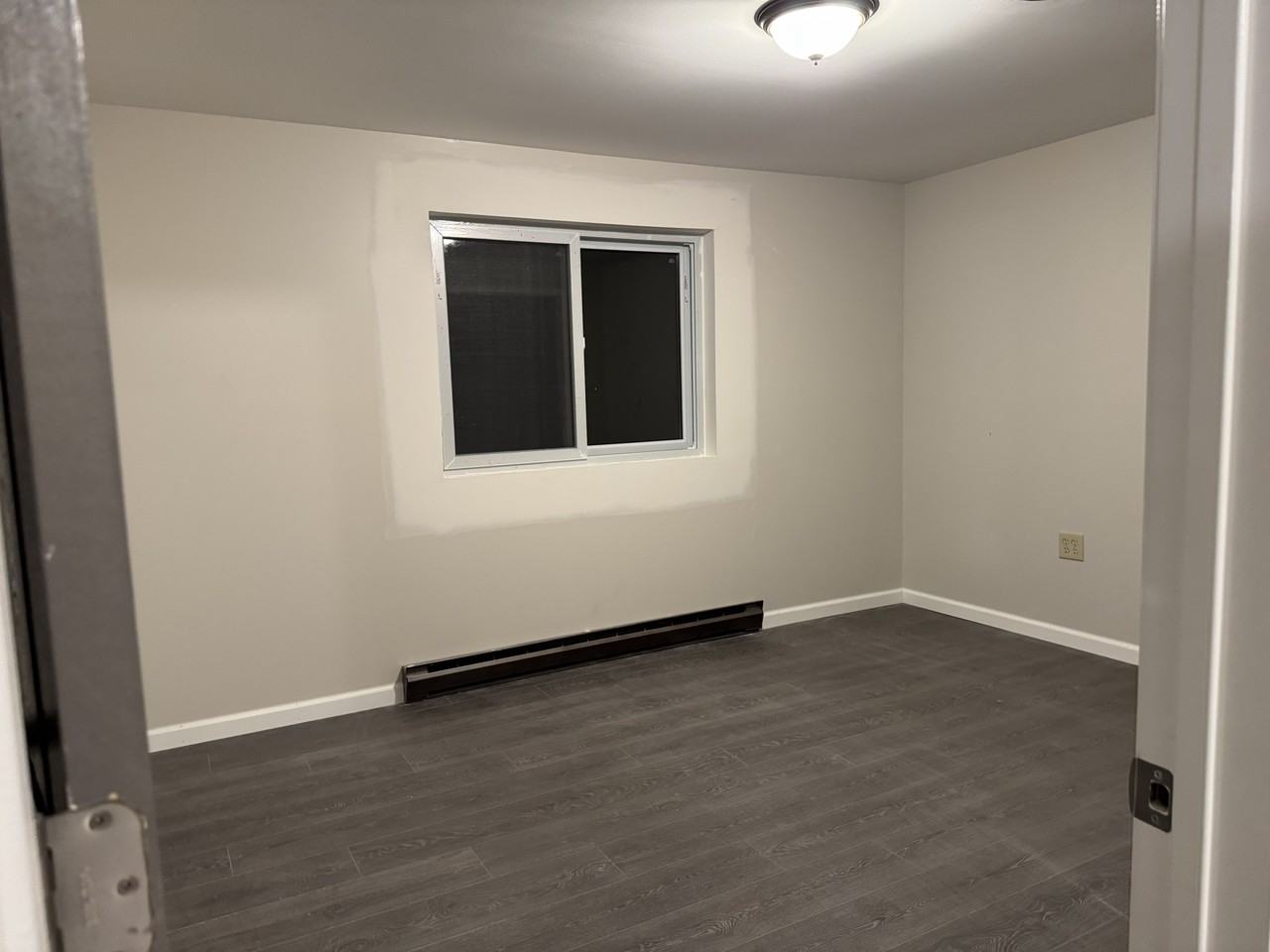 355 S Main St #B4 - Photo 3 of 11